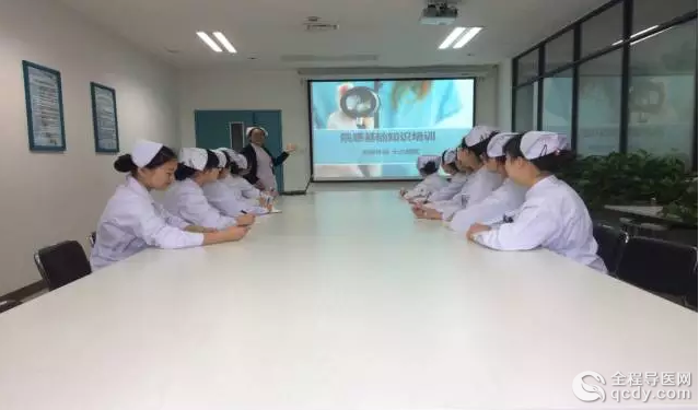 徐医附院泌尿外科举办实习生感染防控知识宣传活动