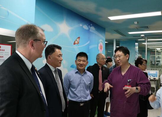 挪威科技大学终身教授、院士陈端考察徐州医疗卫生工作